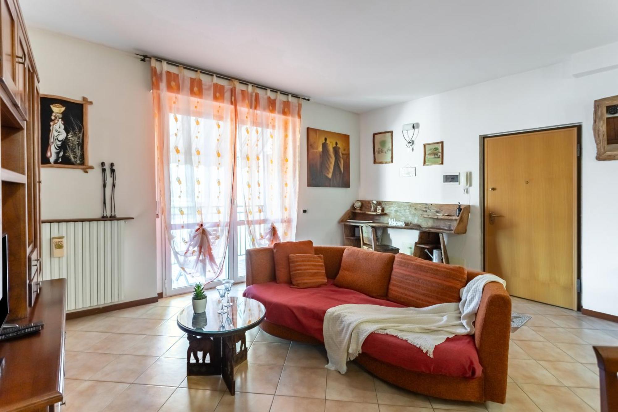 Апартаменты Lilly House - Travaco Siccomario - By Host4U San Martino Siccomario Экстерьер фото